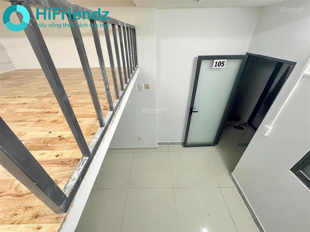 Nhà mới xây phòng có gác sẵn máy lạnh giá 3tr7 đối diện công viên