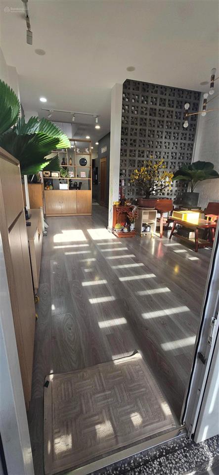 Bán nhà 3 tầng, hẻm 5m đường 22, p. linh đông, 60m2 (4x15m) 4pn 3wc. sát phạm văn đồng, hoàn công