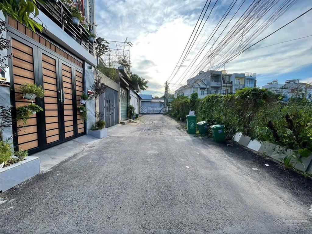 Hiếm  bán nhà 1t1l hẻm xe tải p.tăng nhơn phú a, gần lê văn việt, 55,6m2(4mx14m), hoàn công shr