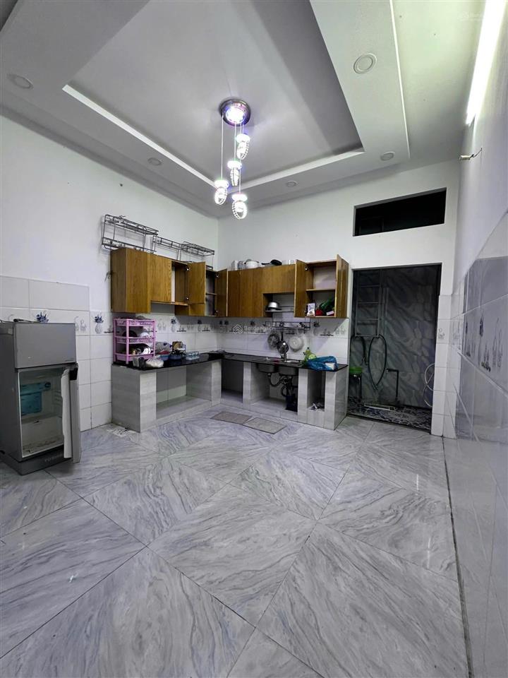Nhà 1 trệt 2 lầu ngang 4m hiệp bình chánh giá tốt hơn định giá ngân hàng, 66m2 gần phạm văn đồng