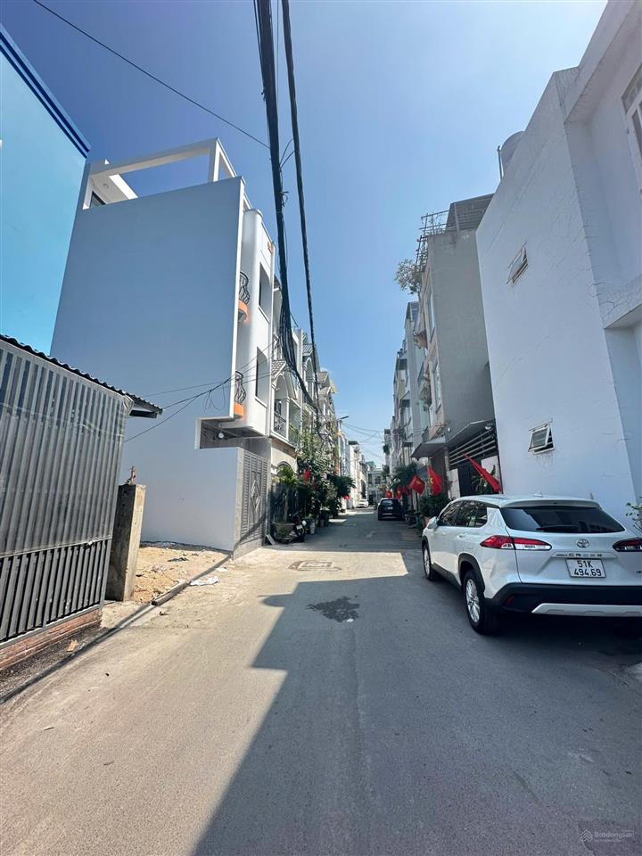 Bán nhà 1 trệt 2 lầu sân thượng đường22 linh đông, 66.8m2, hẻm xe hơi né nhau, giá 8,5 tỷ hoàn công