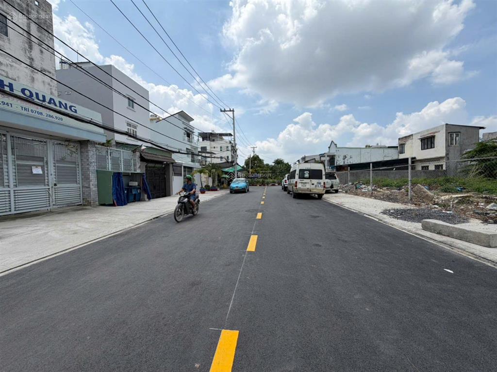 Bán lô đất mới tách hẻm xe tải đường ql 13 p.hiệp bình phước từ 7 tỷ dt 100m2 ngang 4m giá f0