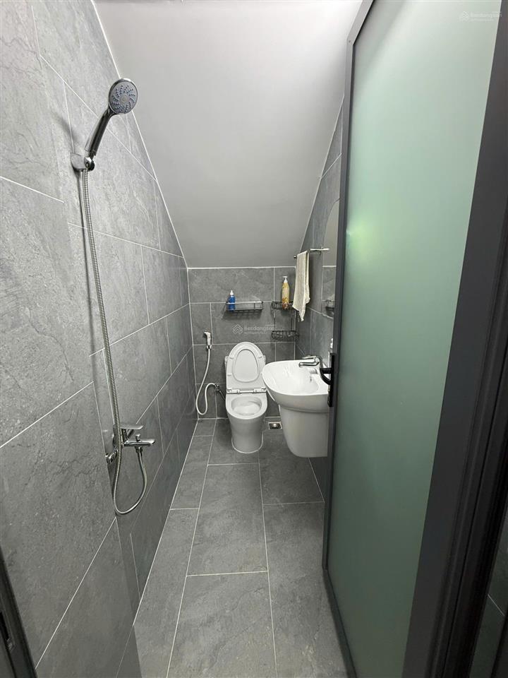 Bán chdv có 7 phòng lớn làm ký túc xá thu nhập 80tr/tháng đường kha vạn cân p.linh tây 103,2m2