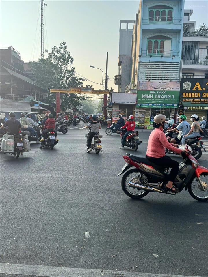 Bán nhà 3 tầng 2 mặt tiền đường kha vạn cân p. linh trung, 135,5m2 (5,5m x 25m) nở hậu, hoàn công