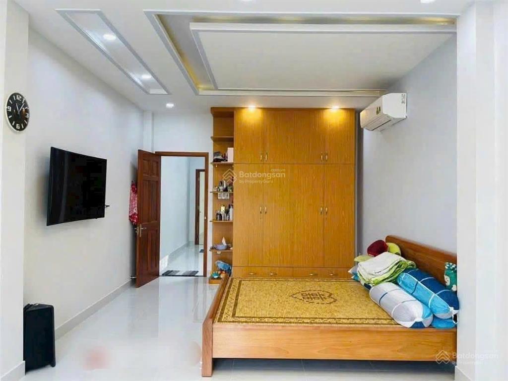 Bán nhà 3 tầng mặt tiền đường sát kha vạn cân p.linh tây, 105m2 ngang 4m hoàn công, nhà đẹp