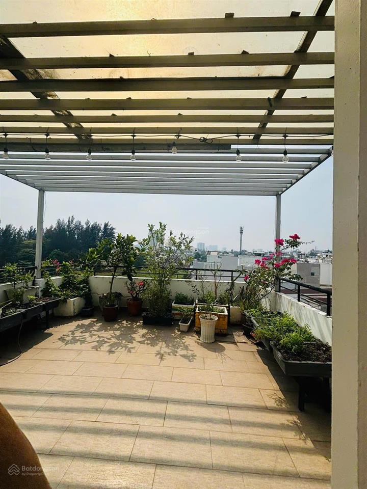 Cho thuê nhà 5 tầng 4pn hẻm ô tô gần phạm văn đồng p.linh đông 14tr/tháng tiện làm văn phòng và ở