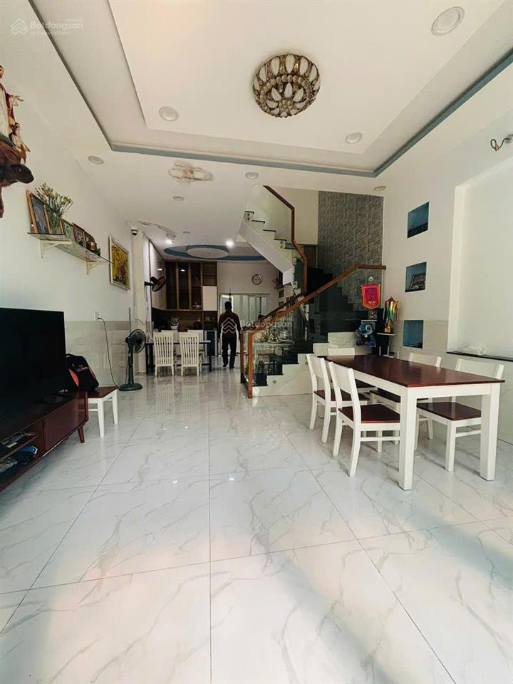 Cho thuê nhà 5 tầng 4pn hẻm ô tô gần phạm văn đồng p.linh đông 14tr/tháng tiện làm văn phòng và ở