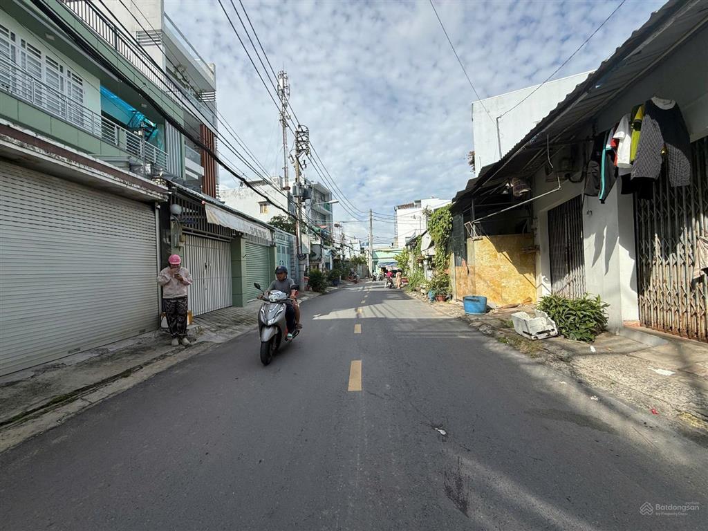 Hiếm  bán đất tặng dãy trọ hẻm oto đường 11 p.linh xuân 148,7m2 ngang 6m, gần chợ, gần bệnh viện