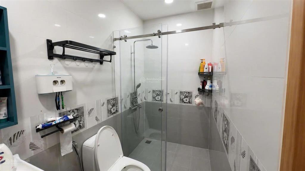Siêu phẩm  bán nhà 3 tầng khu rosita khang điền 91,3m2(5x18,26m) hoàn công, tặng full nội thất,