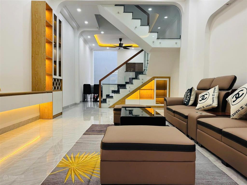 Bán nhà mới 3 tầng hẻm ô tô p.hiệp bình chánh 64m2(4x16m) hoàn công, gần chợ hiệp bình, giga mall