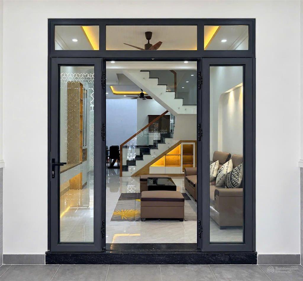 Bán nhà mới 3 tầng hẻm ô tô p.hiệp bình chánh 64m2(4x16m) hoàn công, gần chợ hiệp bình, giga mall