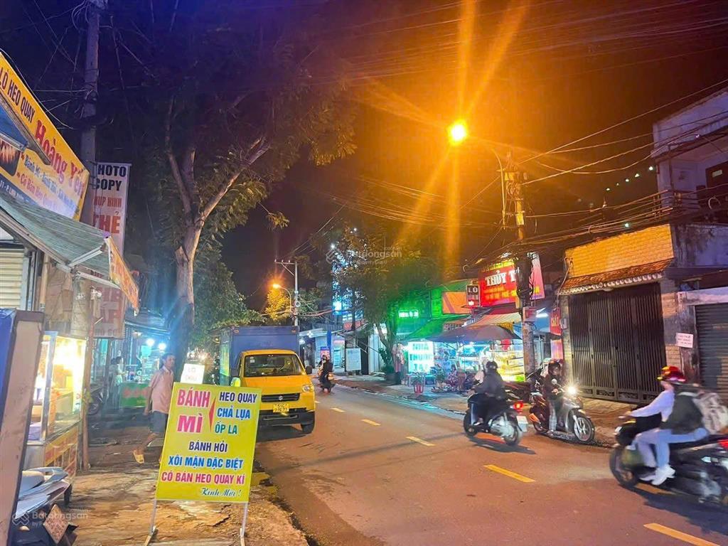 Giá ngộp  nhà 3 tầng mặt tiền kinh doanh sầm uất p.linh xuân, 100m2 ngang 4,2m, xây 1 hầm + 5 tầng