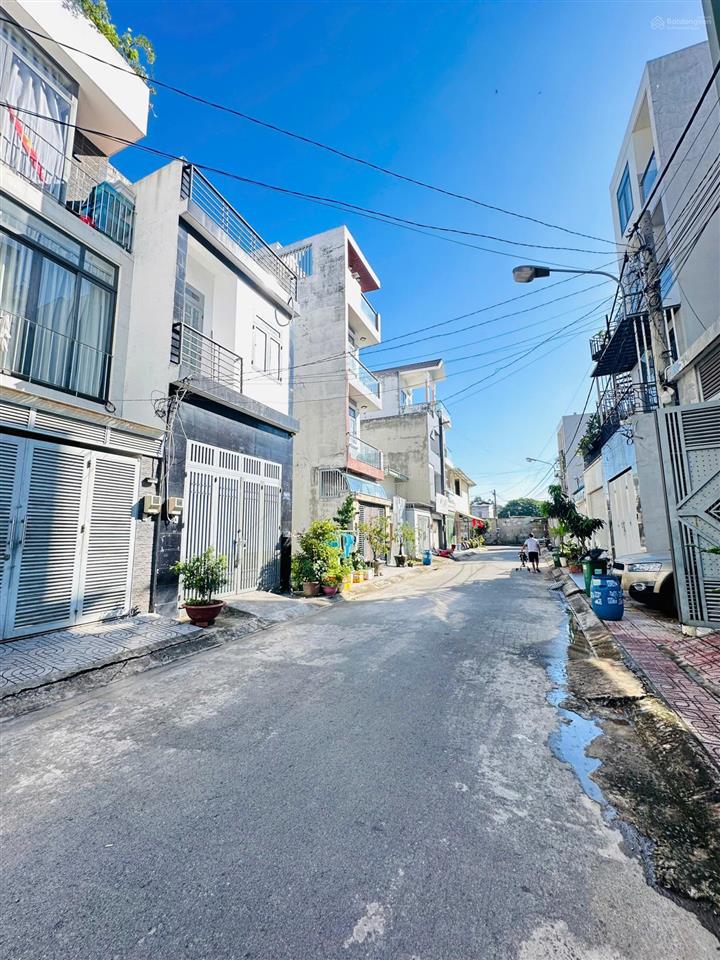Siêu ngon  đất hẻm xe tải kdc đường lê văn việt vỉa hè 2 bên, 63m2 ngang 4,15m có gpxd 1t3l + tum