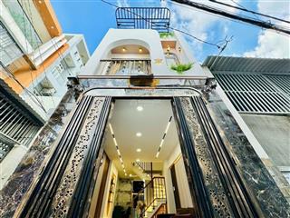 Bán nhà đẹp lô góc đường số 8 gò vấp giá chỉ 3,99 tỷ.