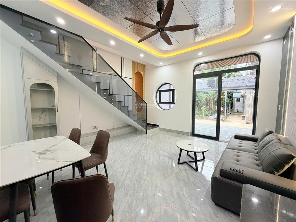 Nhà 1 trệt 1 lầu 73m2 thổ cư đường ô tô ngay gần metro tân vạn giá 2,750 tỷ