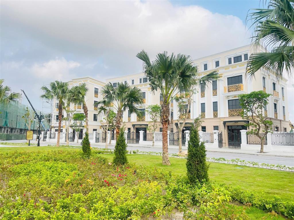 Bán biệt thự song lập 188m2 view công viên  phân khu hoàng gia chỉ 14,5 tỷ