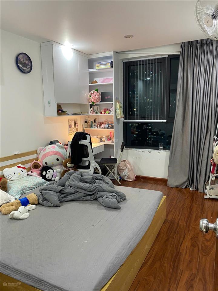 Bán căn hộ golden land, 10 tỷ vnd, 115 m2, chính chủ giá siêu hời