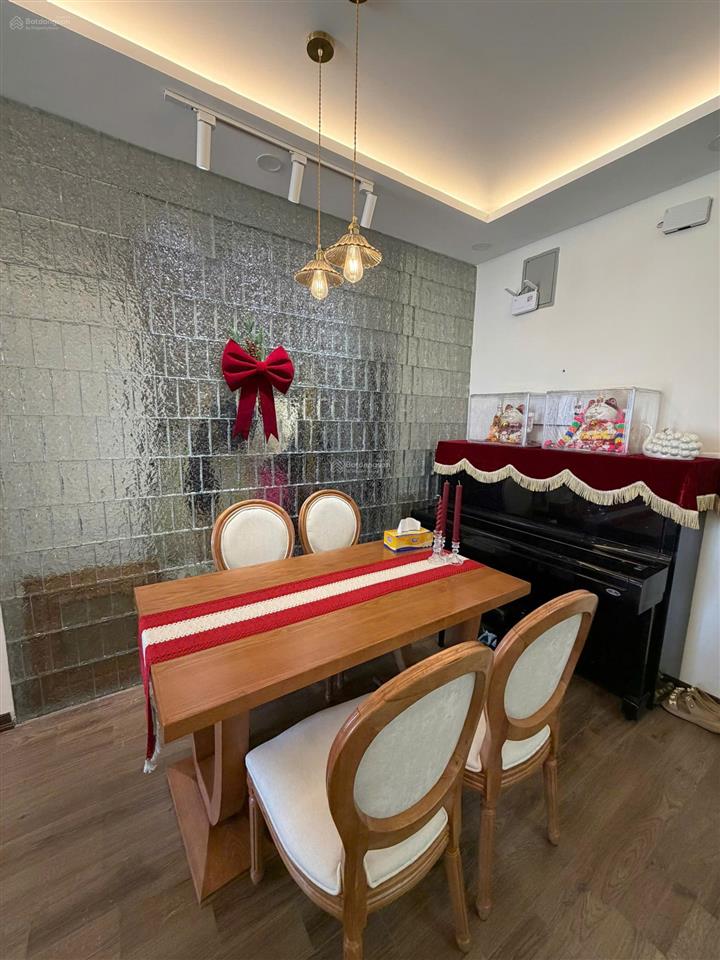 Căn hộ 2pn view đẹp tại the garden hills  99 trần bình, 6,5 tỷ, 68m2