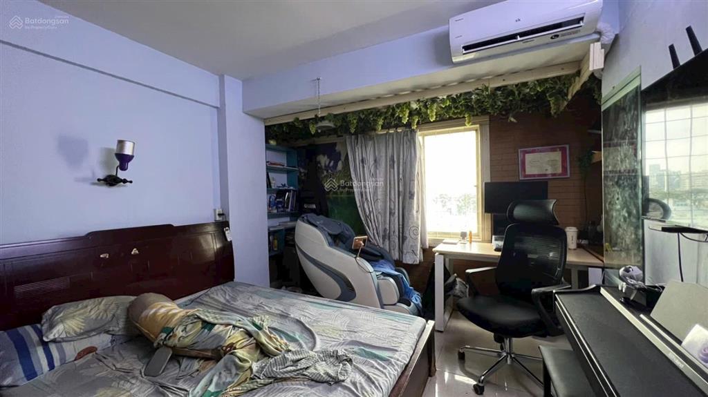 Chính chủ bán căn hộ 2pn view sông thoáng đông nam, full nội thất, 3,98 tỷ tl