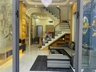 Nhà 3 tầng  57m2 4pn  hxh lã xuân oai  6 tỷ