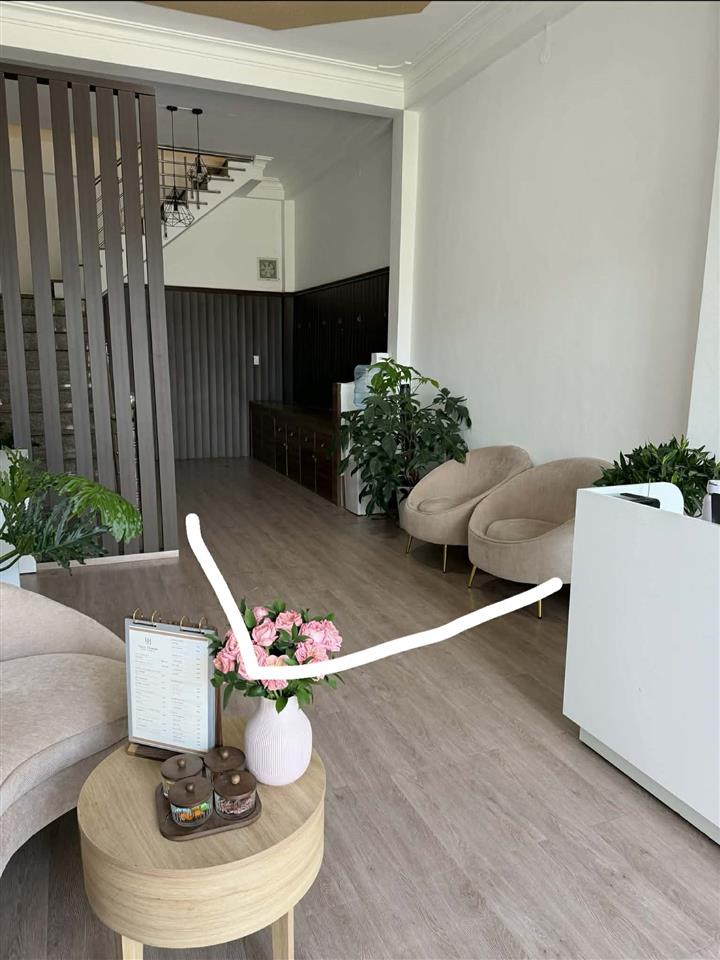 MÌNH CẦN SHARE MẶT BẰNG HỢP TÁC CÙNG BẠN LÀM NAIL TẠI ĐÀ LẠT