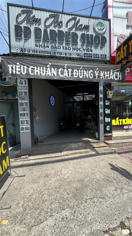 CẦN SANG TIỆM TÓC NAM CÓ PHÒNG Ở LẠI TẠI QUẬN 12, HỒ CHÍ MINH