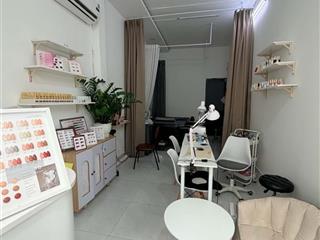 HỒ CHÍ MINH SANG NHƯỢNG TIỆM NAIL DO THEO CHỒNG VỀ QUÊ XA
