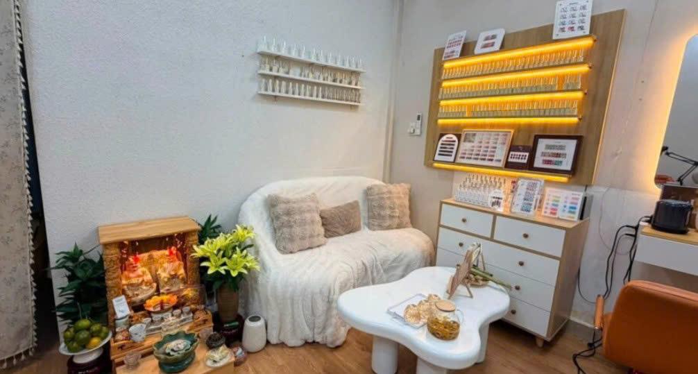 SANG NHƯỢNG TIỆM NAIL GỘI CÓ THỂ Ở LẠI ĐƯỢC TẠI HỒ CHÍ MINH
