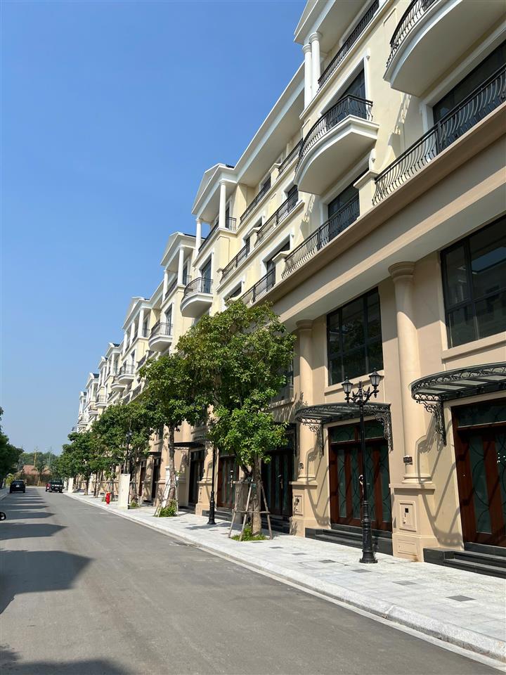 CHỦ NHÀ CHUYỂN NƠI SÔNG NÊN CẦN CHUYỂN NHƯỢNG GẤP CHO CHỦ MỚI NHÀ LIỀN KỀ KHU