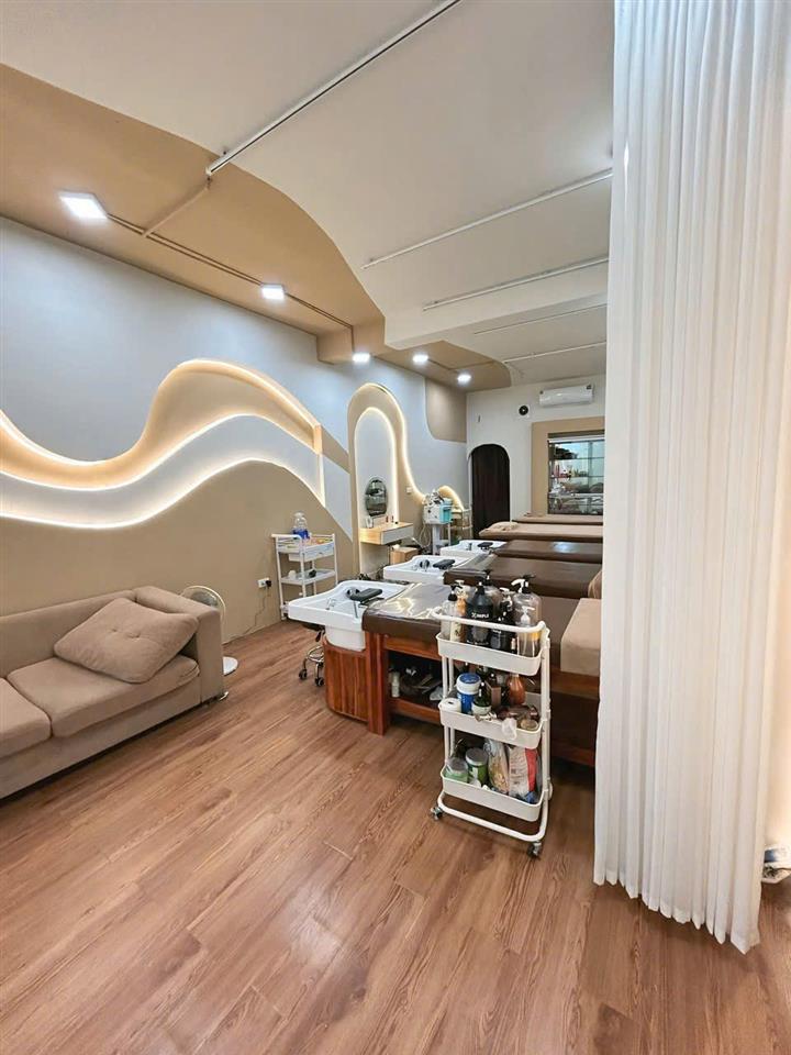 SANG NHƯỢNG SPA SẴN ĐẦY ĐỦ ĐỒ CHỈ VIỆC VÀO KINH DOANH TẠI HÀ NỘI