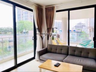 1 bedroom  balcony  pool  gym