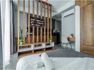 Studio tách bếp  ban công  45m2  thiết kế sang trọng  khu vực siêu nhiều quán ăn, tiện ích