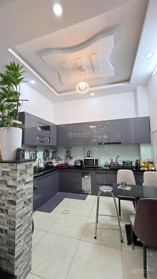 Ngang 5m hiếm có ô tô ngủ trong nhà chỉ 6.3 tỷ hiệp thành