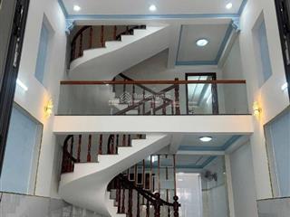 Nhà đẹp kiên cố  sẵn sàng đón tết  khu dân trí cao