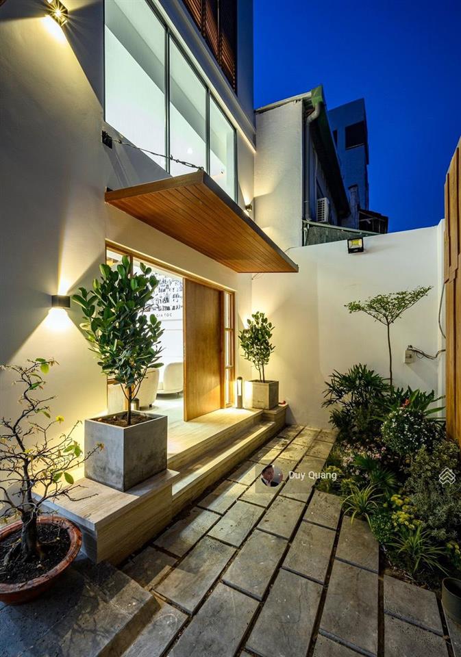 Villa mini villa trần não  9x15m  4 tầng  hđt 60tr/tháng  chỉ 30 tỷ