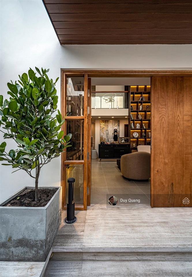 Villa mini villa trần não  9x15m  4 tầng  hđt 60tr/tháng  chỉ 30 tỷ