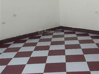 Cho thuê nhà ở riêng lẻ, nhà rộng thoải mái, yên tĩnh và rất thuận tiện sinh hoạt, giao thông khắp