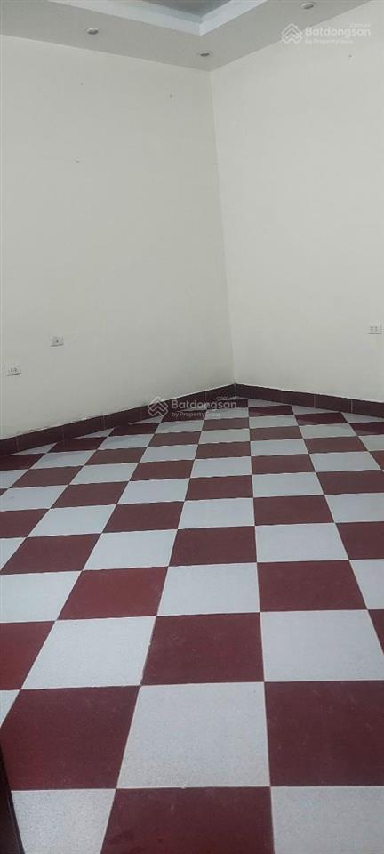 Cho thuê nhà riêng tại giáp bát, 10 triệu, 61m2, 3pn, 2wc, giá cực chất