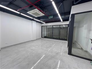 Phòng cháy full, phố tức mạc hoàn kiếm 100 m2 x 5 tầng, mặt tiền 6m, thang máy, giá 70 triệu/tháng
