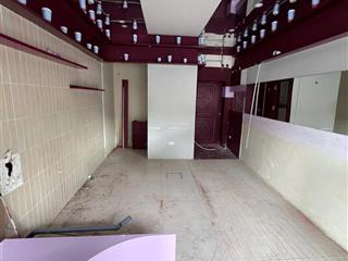 Mặt phố trần hưng đạo 25m2 mặt tiền 3m, giá thuê 25 triệu/tháng, thông sàn, vỉa hè rộng
