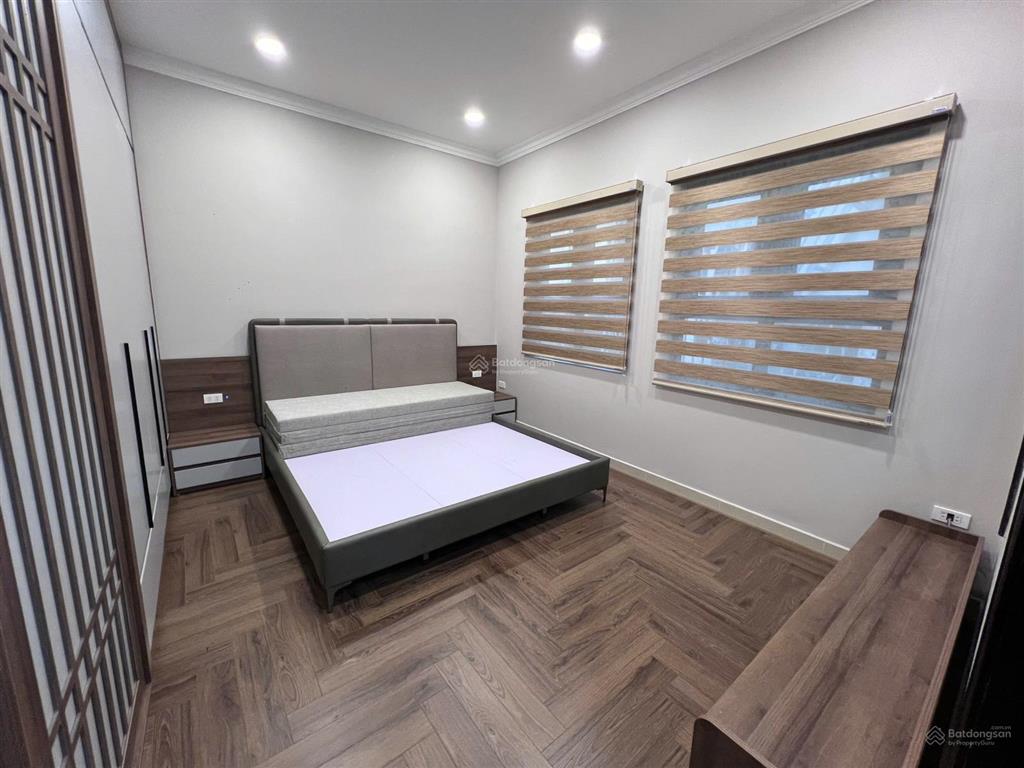 Nhà riêng 170 phố huế 60m2 x 4 tầng, mặt tiền 10m, chia 3 ngủ full đồ 3 wc, giá thuê 27 triệu/th
