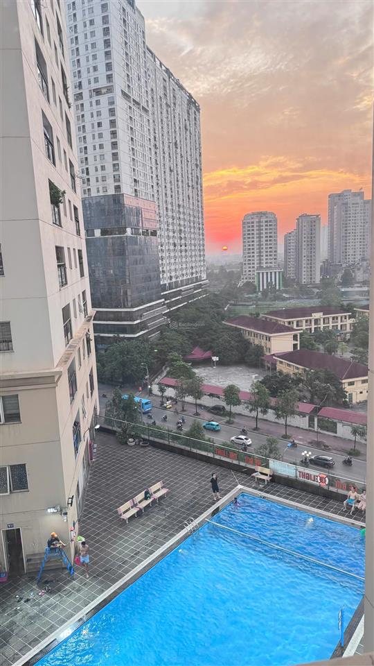 Tôi chính chủ cần bán căn hộ trục đẹp toà thelight tố hữu.  0976 464 ***