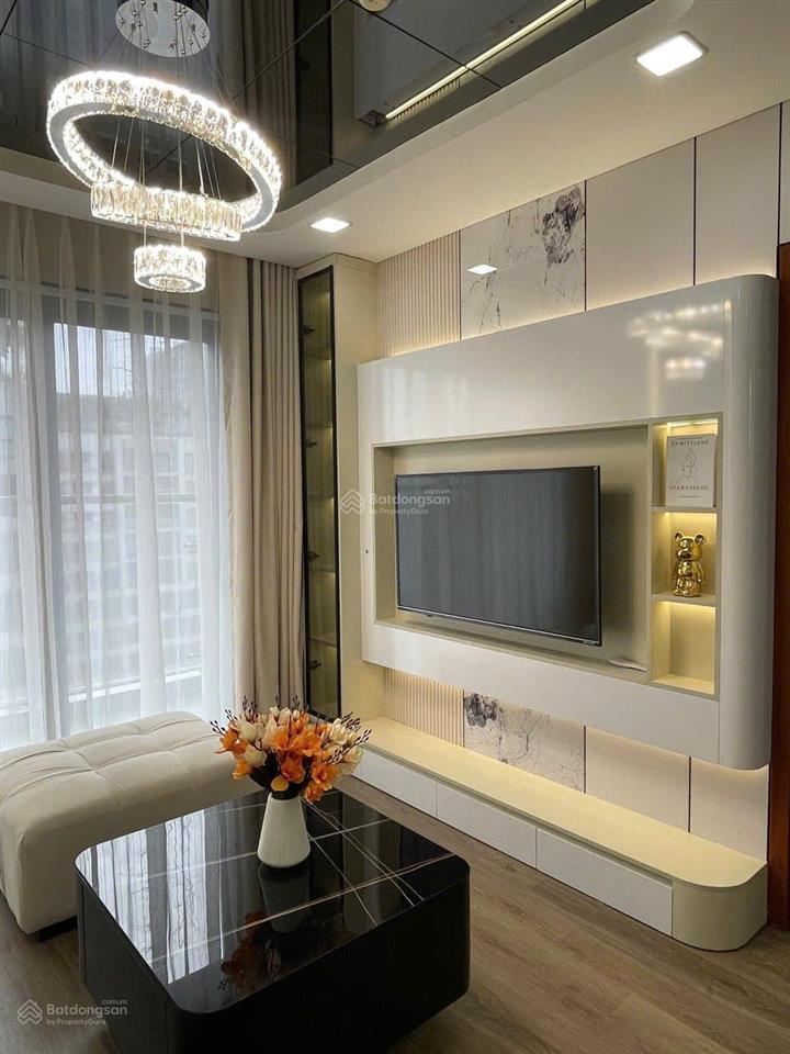 Bán gấp căn hộ 2pn, 2wc tại rivera park hà nội, 8 tỷ, 70m2, full nội thất 5*.   0976 464 ***