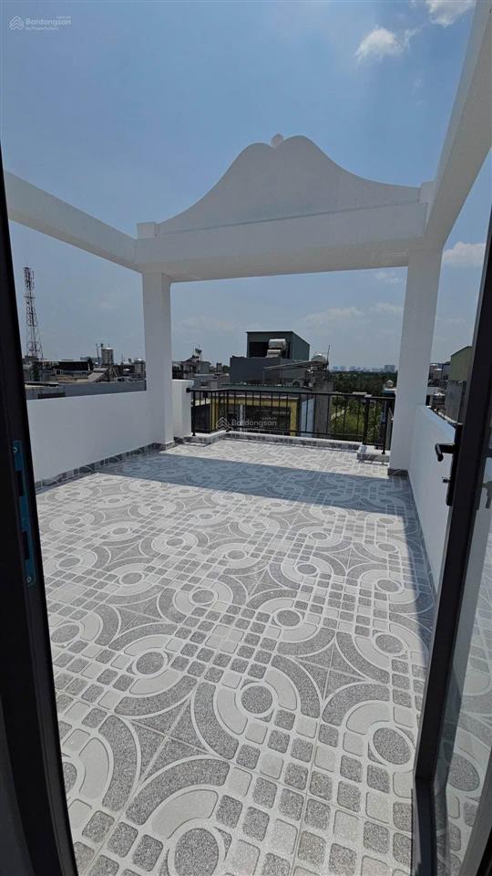 Chuẩn 2 tầng dt 83m2 (4.6 x 17.8) giá 5tỷ2 còn tl