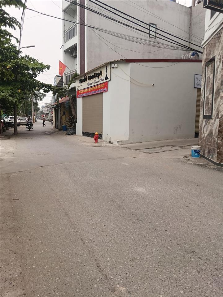 Nhà cực đẹp,quang minh, mê linh đường lớn thông thoáng ôtô đỗ cửa 5.x tỷ.