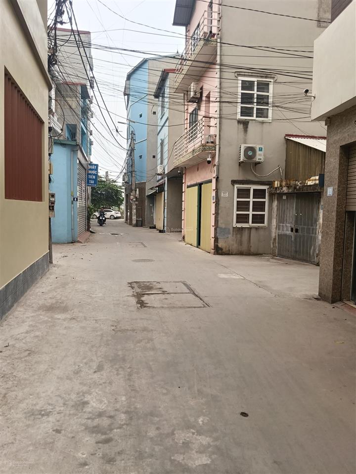 Nhà cực đẹp,quang minh, mê linh đường lớn thông thoáng ôtô đỗ cửa 5.x tỷ.