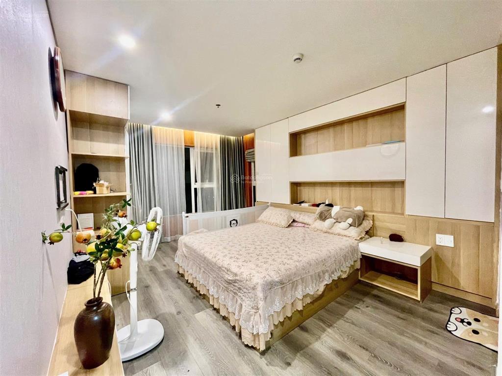 Bán căn hộ 130m2 tầng cao chung cư f.home nội thất đẹp 6,3 tỷ