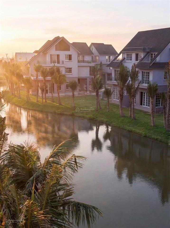 Biệt thự đảo song lập cạnh góc view hồ 209m2 central island  eco central park