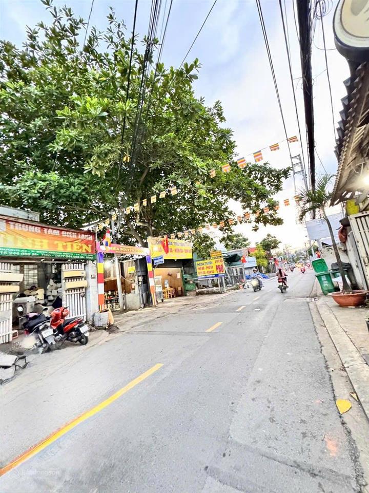 Bán đất mặt tiền đường 42, giáp lê văn thịnh gần bv quận 2