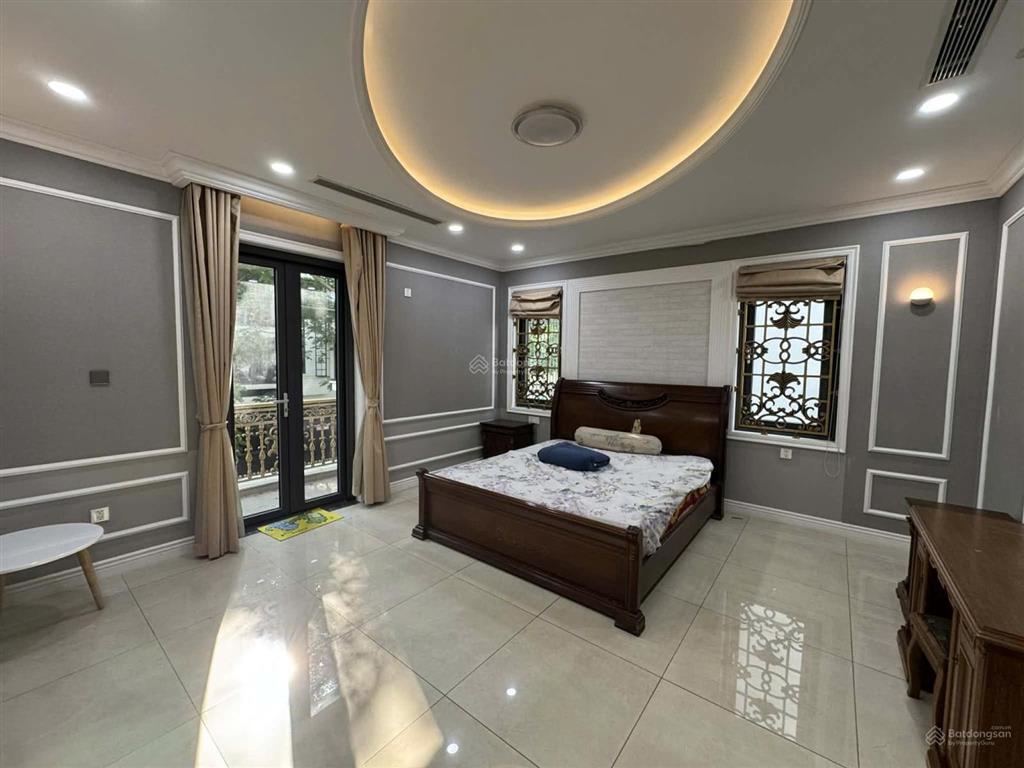 Cần cho gấp nhà 2 mặt tiền thang máy 1 trệt 2 lầu 142m2 gồm 4pn, 6wc khu đông thủ thiêm